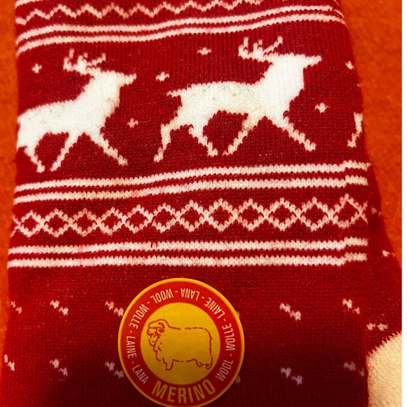 Red and white Fair isle deer merino wool blend thermal socks made in Italy NWT - Picture 4 of 10